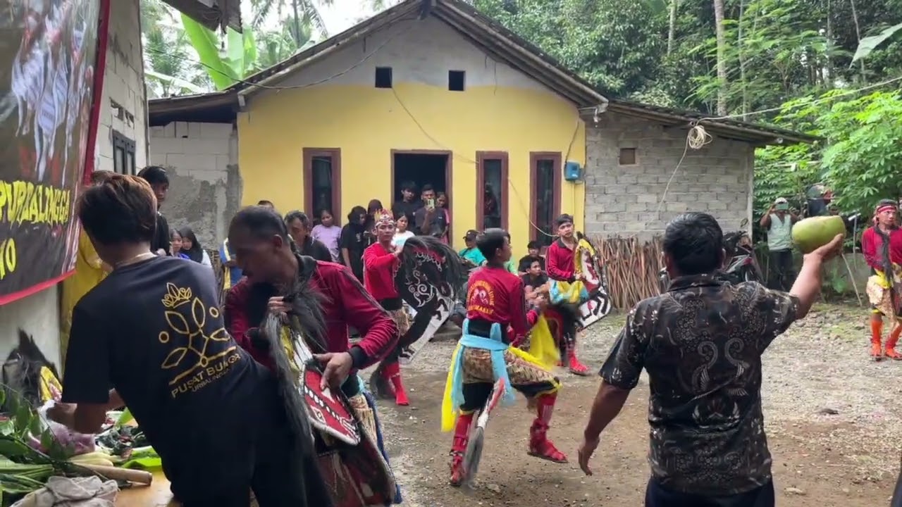 Janturan Pembuka, Ebeg Turonggo Raga Sejati Menggetarkan Lapangan