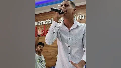 QUEM TEM ALIANA COM O CU, NINGUM DA SUA CASA MORRE...