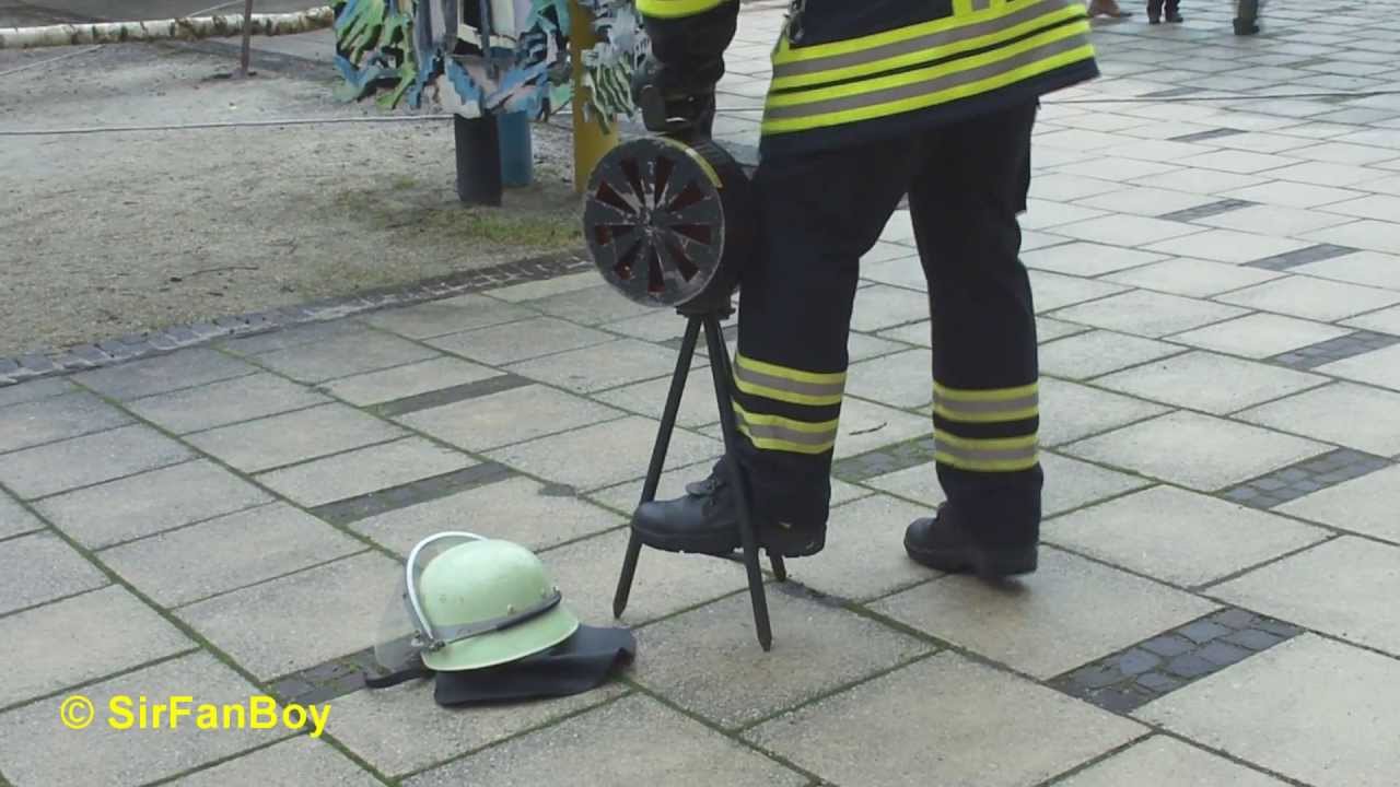 Hand-Kurbelsirene der Feuerwehr - crank siren 