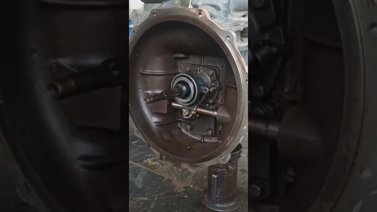 Как работает подшипник выключения сцепления @Suneeltractorsevaintelugu