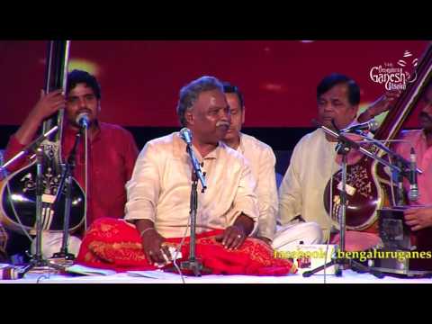 Pt. M Venkatesh Kumar singing "Toredu Jivisabahude" @ 54th Bengaluru Ganesh Utsava
