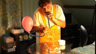 Les bulles de savon à l'helium by Alain CHARREAU 295 views 7 years ago 48 seconds