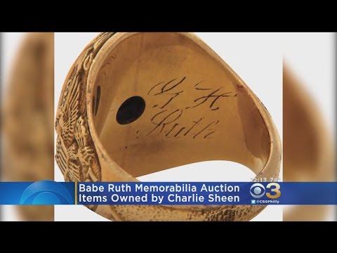 Video: Charlie Sheen Pārdots divas retas dziesmas no Babe Ruth Memorabilia par vairāk nekā 4 miljoni USD Pagājušajā nedēļas nogalē