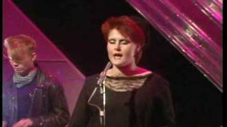 Yazoo - Only You (remix, Top of the Pops 1982) chords