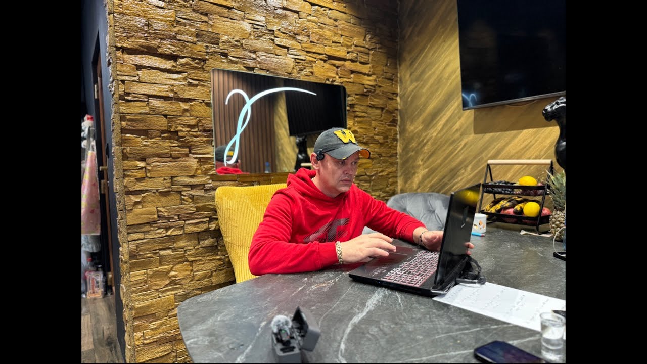 Facem clip și suntem live