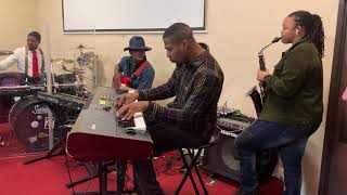 Video thumbnail of "Yahweh ( we lift you high)"