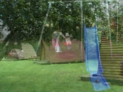 self-catering-stirling-from-stirlingonvideo.co.uk---stay-in-a-wigwam