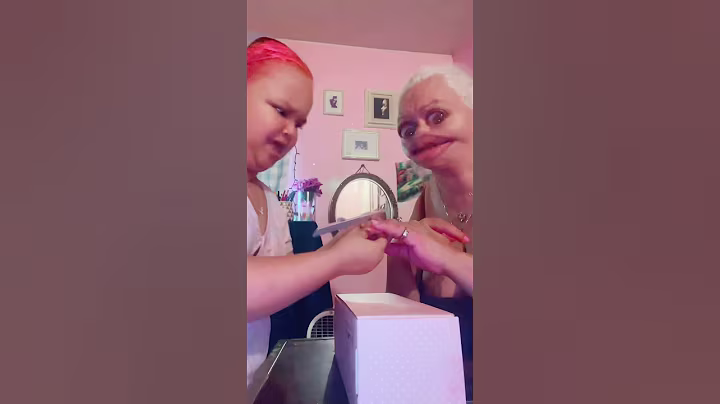 Ouch Indy 🤣 my nails #indybugg1  #nails #shortvideo