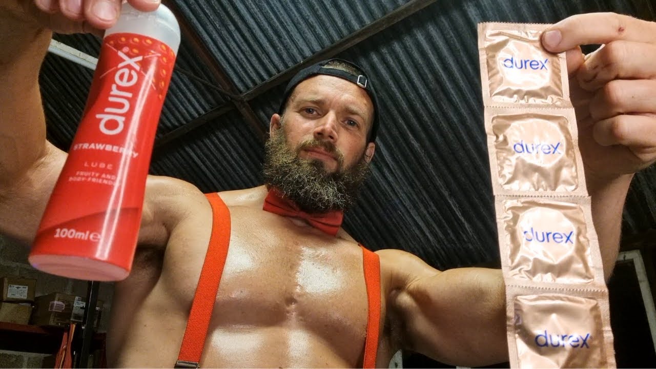 ASMR Roleplay | Pornstar Gets You Ready For The G*ngb*ng Scene !!!