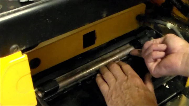 How to Change Planer Knives DeWalt 733