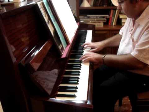 Granada de Agustin Lara. Interpretado al Piano por...