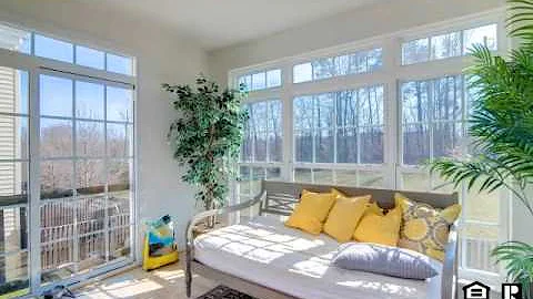 SPACIOUS & AIRY TOWNHOUSE ON ILLUMINATI WAY