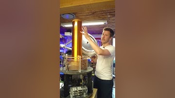 How A Dual Resonant Solid State Tesla Coil Works, Explained In 60 Seconds #shorts