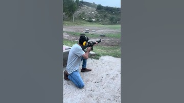 M16A4 (M16) Original by FN: Shooting it smoking hot in BURST FIRE #pewpew #rifle #usa #m16