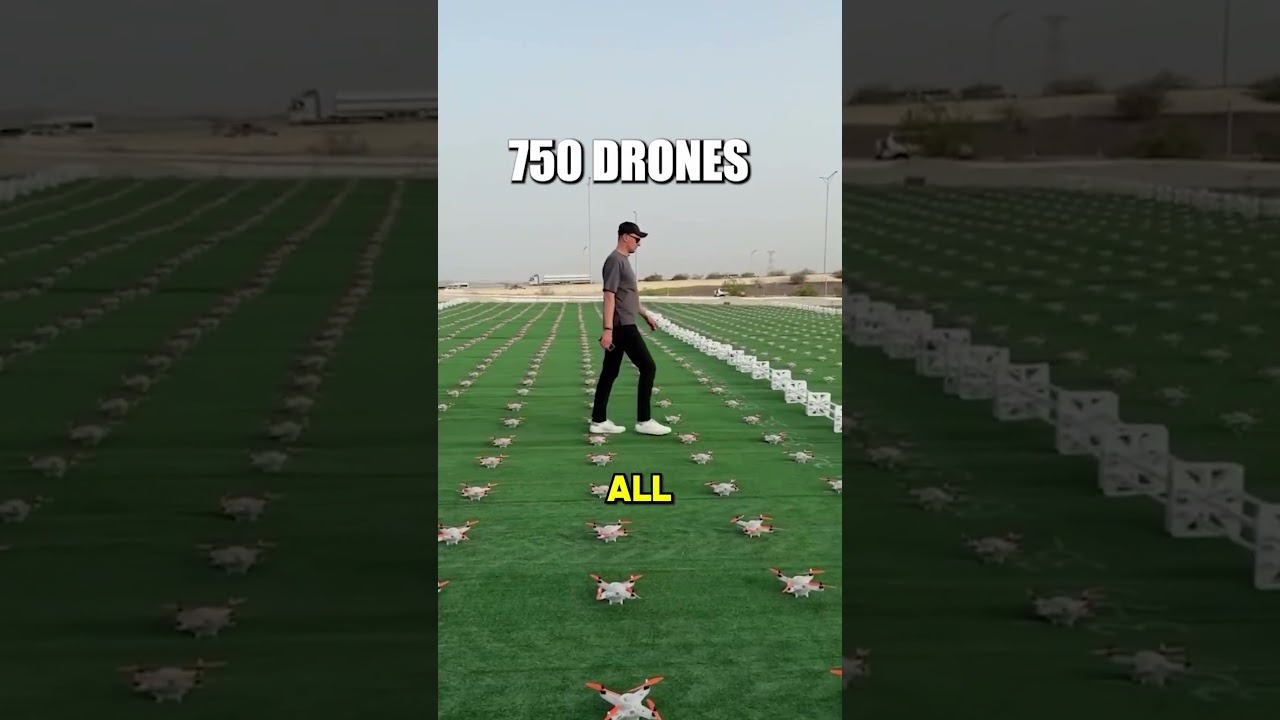 Он подготовил 1000 дронов для шоу, но... (@thedroneshows)