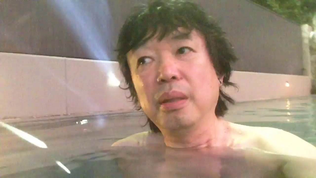 君とお風呂 までのあいだなにする ガリガリ君でも食べる Youtube 君とお風呂 までのあいだなにする ガリガリ君でも食べる Youtube