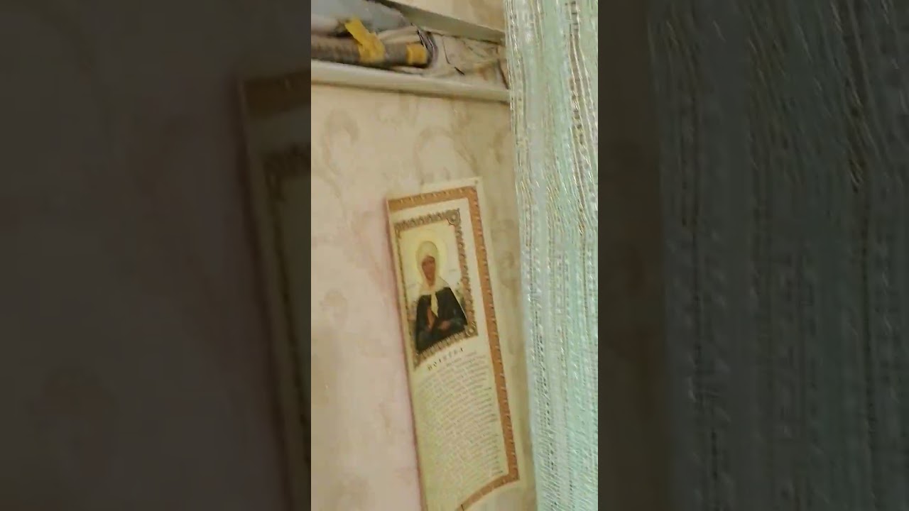 Кондиционер брызгает воду в помещении (1 часть)