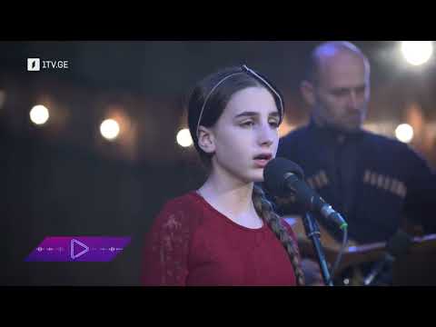 ვიდეო: შესაძლებელია აყვავებული ორქიდეის გადარგვა თუ ჯობია დაველოდოთ?