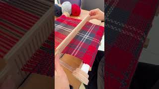 Weaving a Tartan Scarf on a TabbyandTweed Rigid Heddle Loom #weaving #loomweaving #handmade #scarf