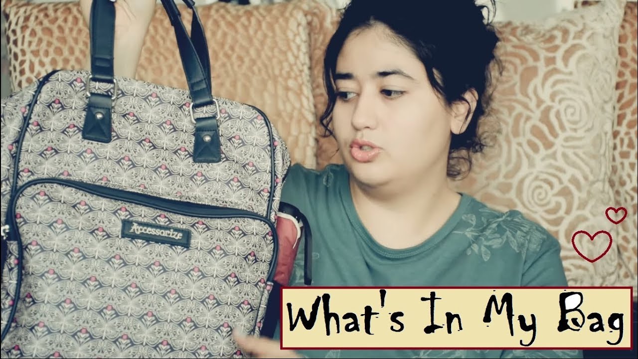 what's in my bag | Najlah Naeem