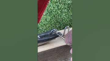 The precise trick to pull nails without damage.Pull nails clean with#USA #CaliGarage #NailPuller