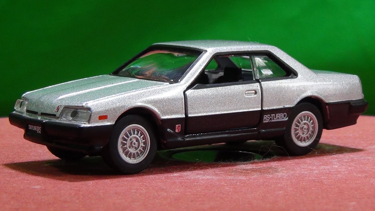 トミカリミテッド スカイラインRSターボ 2モデル 市販ノーマル