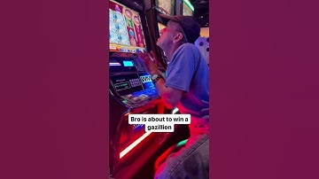 Bro won a gazillion dollars 💰🤑🎰 #meme #memes #casino #gambling #gamblingmeme #fun