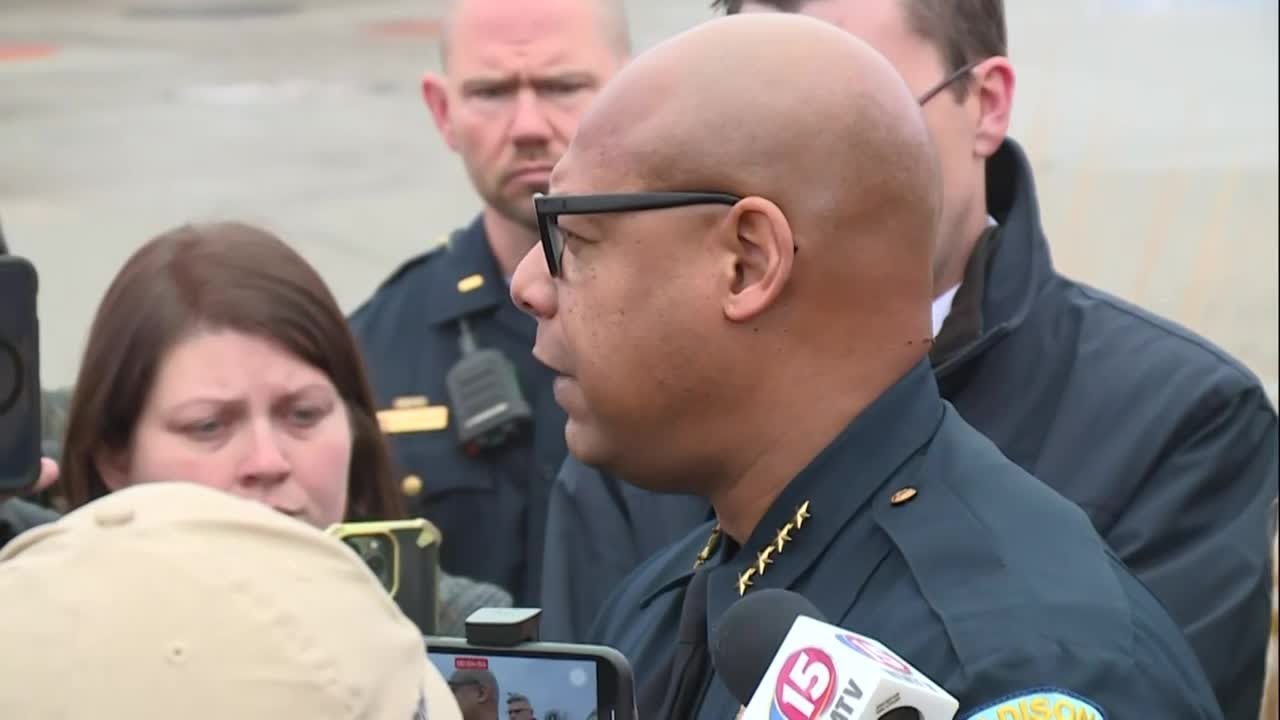 Madison police live update on school shooting - YouTube