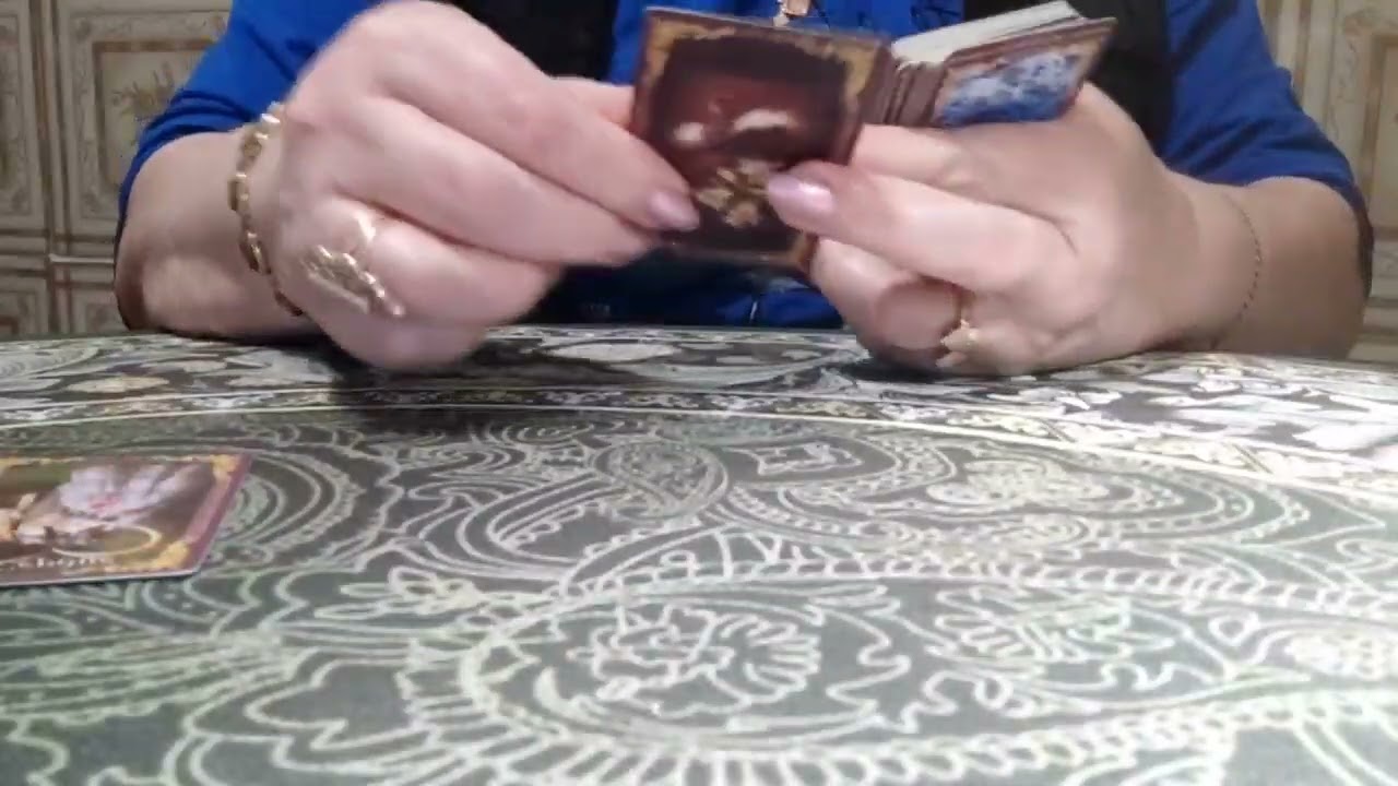 Гадаем на Ленорман.