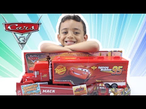 mack portable playcase