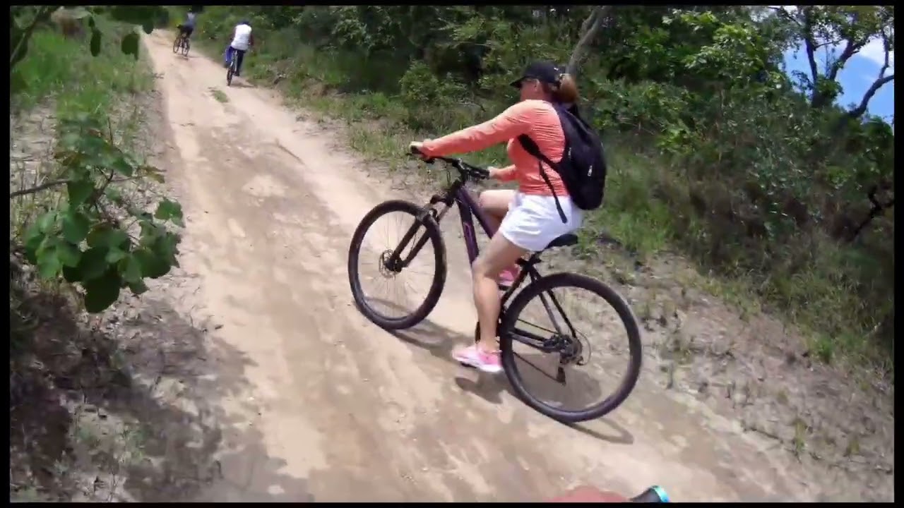 Trilha Cachoeira da Farofa 