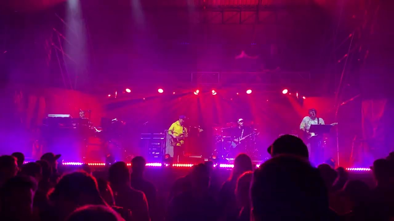 Смотреть «The Disco Biscuits Live - Shakedown Street w/Al from moe. - Saranac Brewing Co - Utica, NY 10/1/2022» на YouTube Смотреть «The Disco Biscuits Live - Shakedown Street w/Al from moe. - Saranac Brewing Co - Utica, NY 10/1/2022» на YouTube