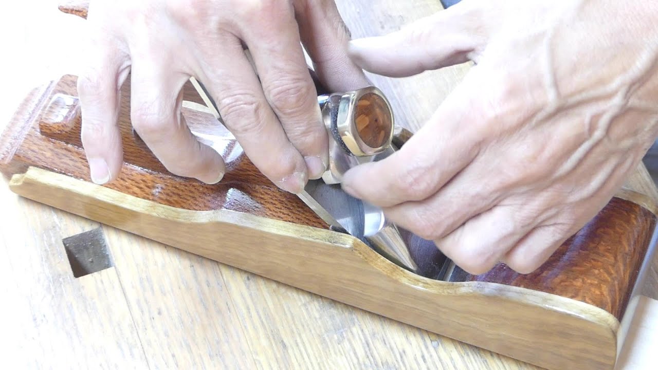 Make a lever cap screw for my wooden hand plane YouTube