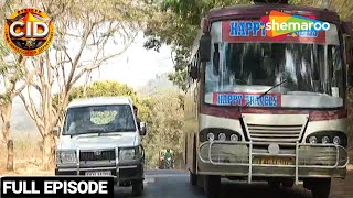 बस में फंसे, लोगों को कैसे बचाएगी CID | CID Dhoom Bus Hijack | Full Episode | सीआईडी | Best of CID screenshot 3