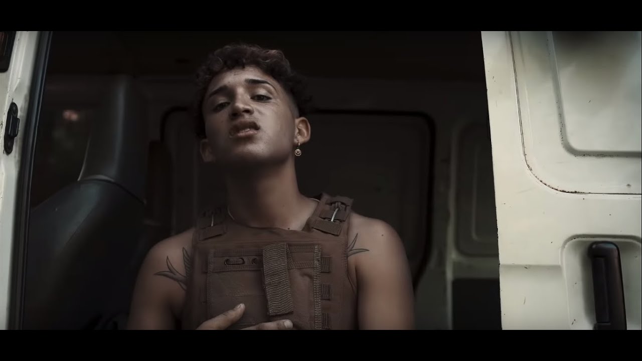 Watch Pistola II - Pekeño 77 | SIN PRONTUARIO on YouTube Watch Pistola II - Pekeño 77 | SIN PRONTUARIO on YouTube