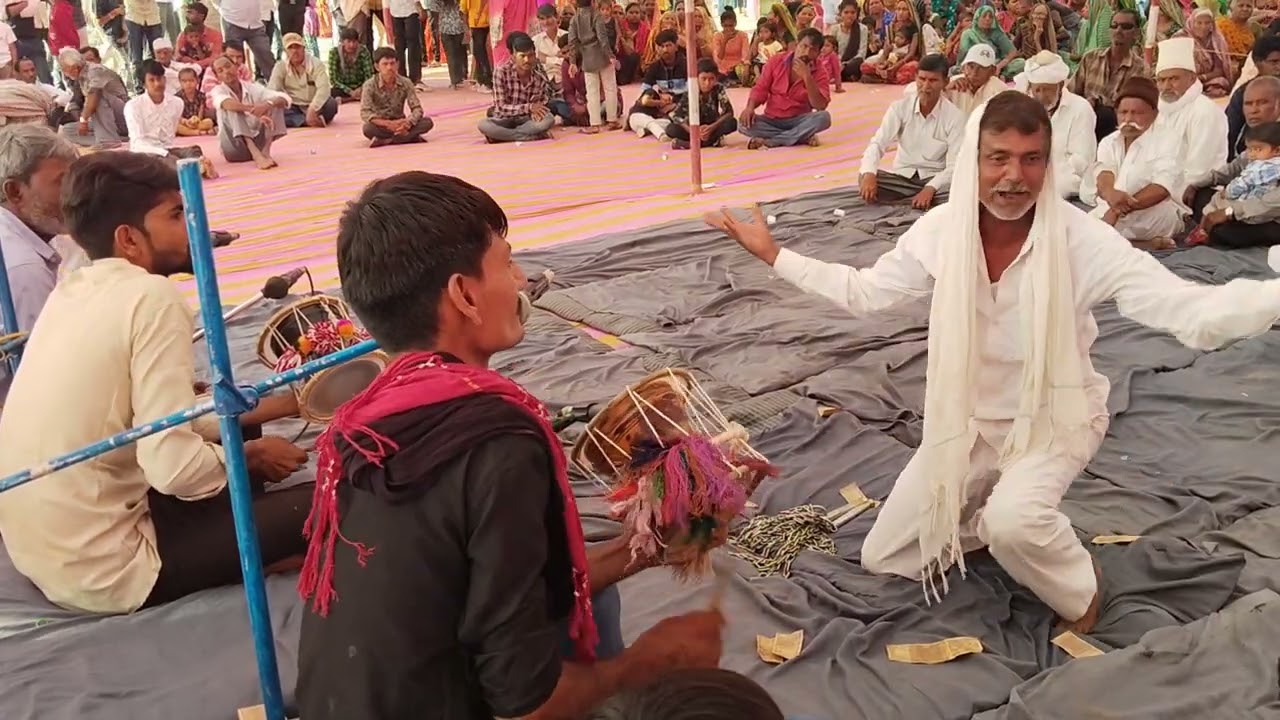 ખારચીયા શહિદ વઘેડીયા પરીવાર ના આંગણે ભવ્ય ડાકલા નો કાર્યક્રમ કલાકાર વીમલ રાવળ