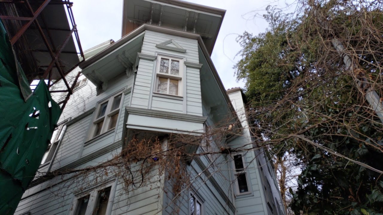 Çengelköy: Zamanın Durduğu Evler / Historic Wooden Houses
