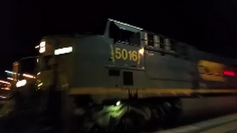 [CSX]5016 AC60CW & ES40DC Leads Q141-01 Through Fayetteville NC Nice Sounding K5LA @ Track Speed