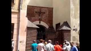 Краківська вулиця у Львові та Преображенська церква