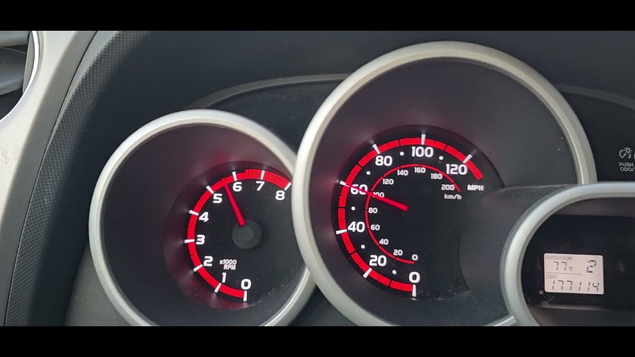 Pontiac Vibe Toyota Matrix acceleration 0 to 60mph - YouTube