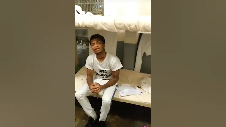 Prisoners show off their weapons before MASSIVE brawl #prison #prisonstories #subscribe