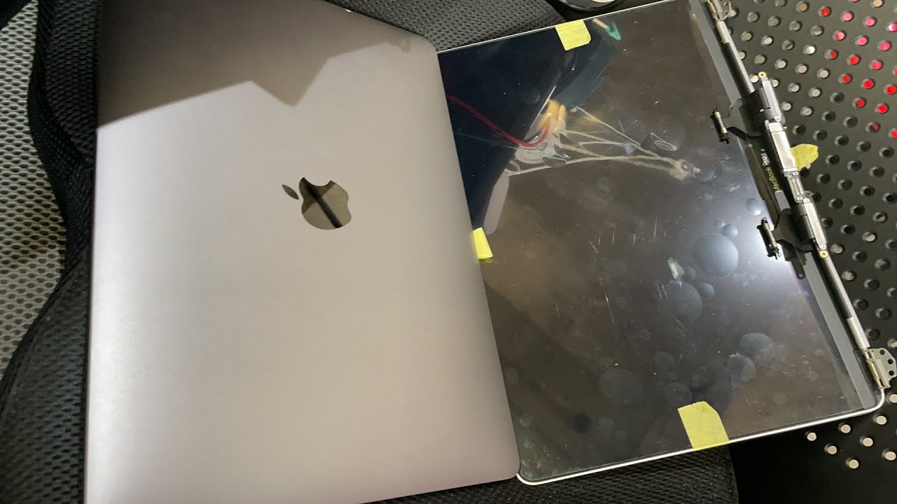 MacBook Pro 2022 13in A2338 Display LCD Change Repair