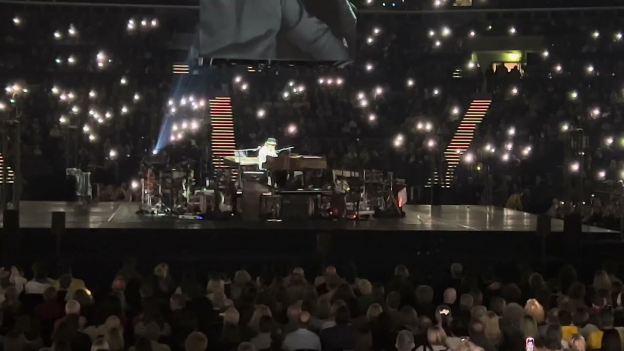 Presser: Te majd kézen fogsz és hazavezetsz “a” 403. billentyű koncert, főpróba  —2o25. október 10.