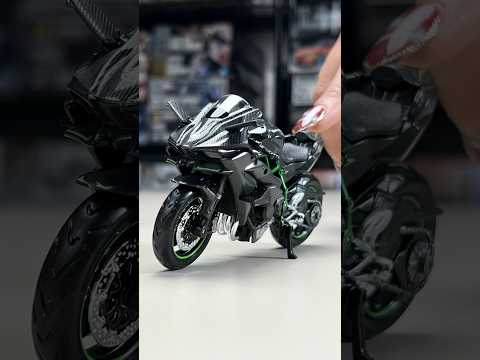 Model 1:18 Kawasaki