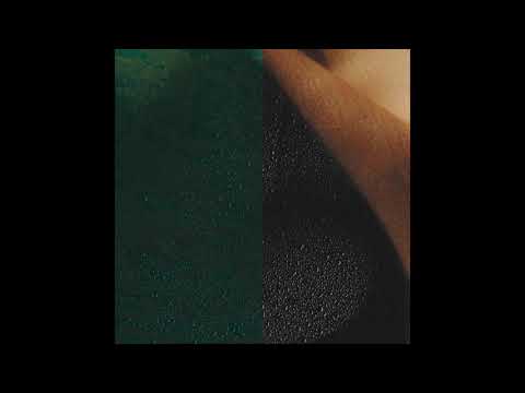 Vassilina — VASSIŁINA - Floating Bones (Official Audio)