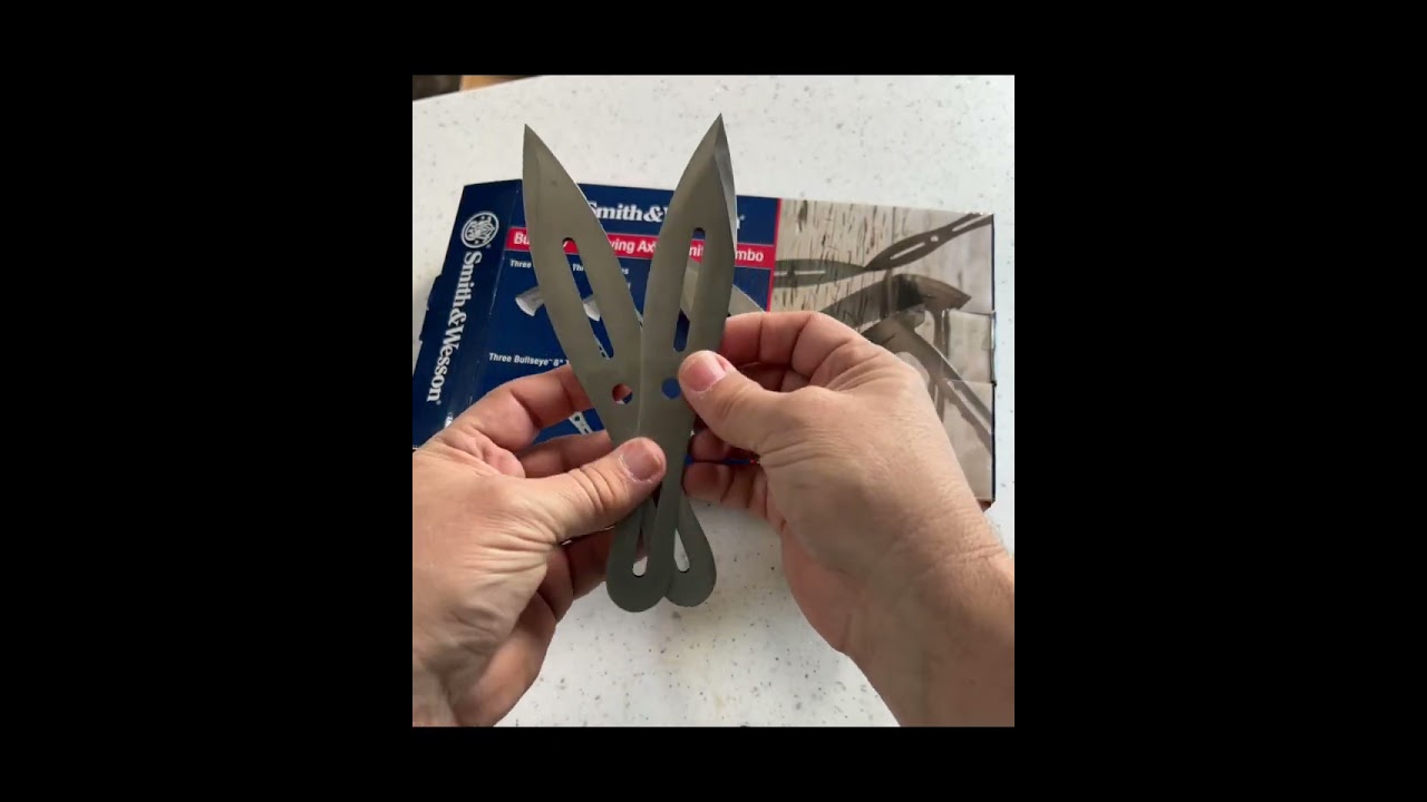 Smith & Wesson Bullseye Axe 🪓and Knife 🔪 Review - First Impression 