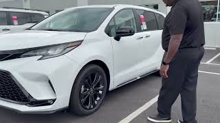 The new 2026 Toyota Sienna has no competition!