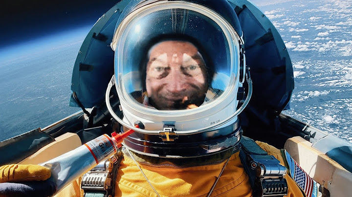 Flying the U-2 Spy Plane 70,000 Feet to the Edge of Space With Gary Sinise