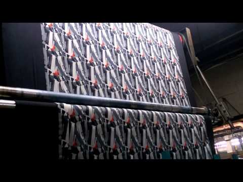 Discharge fabric printing