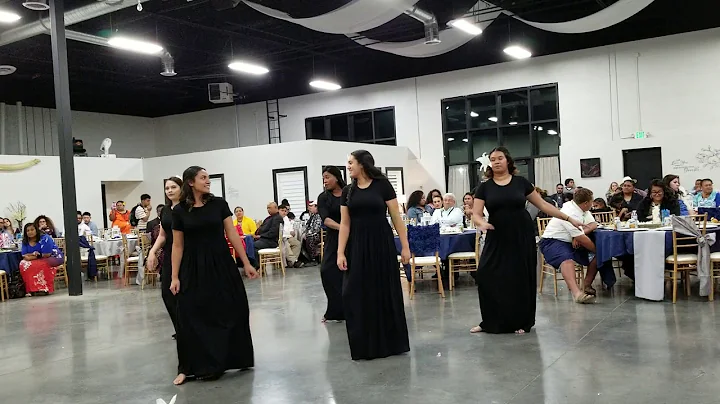 Cynthia crew in black Sunema Vili Wedding 10 05 2018
